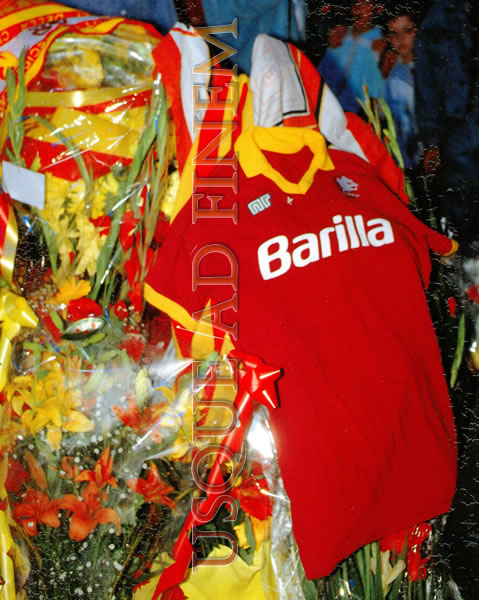 funerali il 7 giugno 89 a Torre Maura - chiesa di S.Giovanni Leonardi